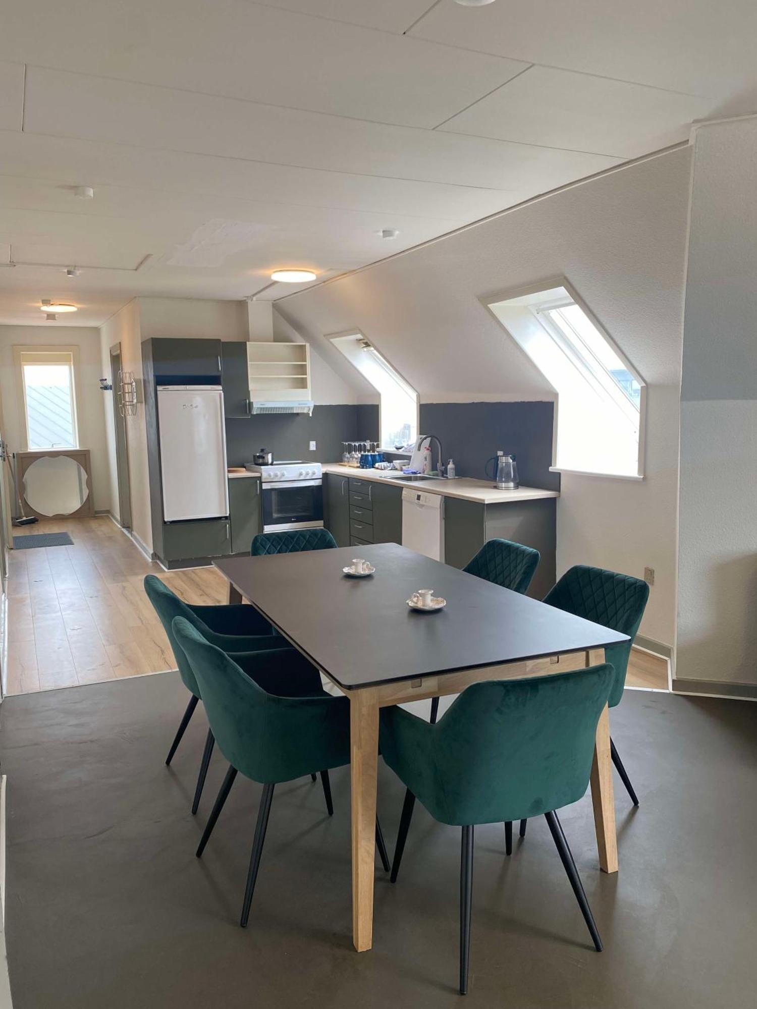 3 Vaerelses Lejlighed Taet Faergen Hirtshals Exterior foto